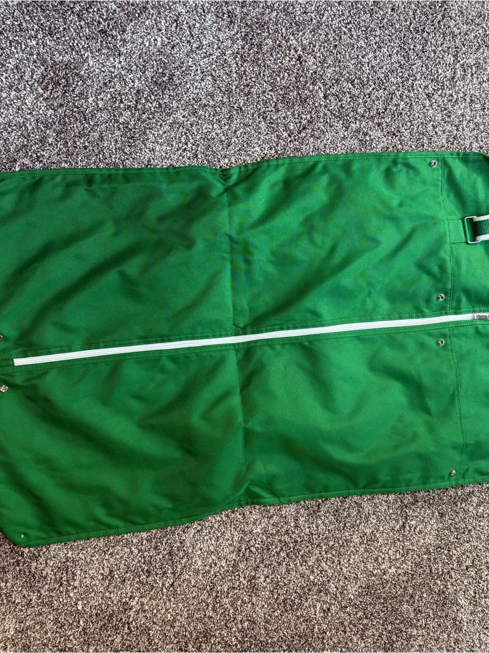 Lacoste Parfums Green Garment Travel Bag